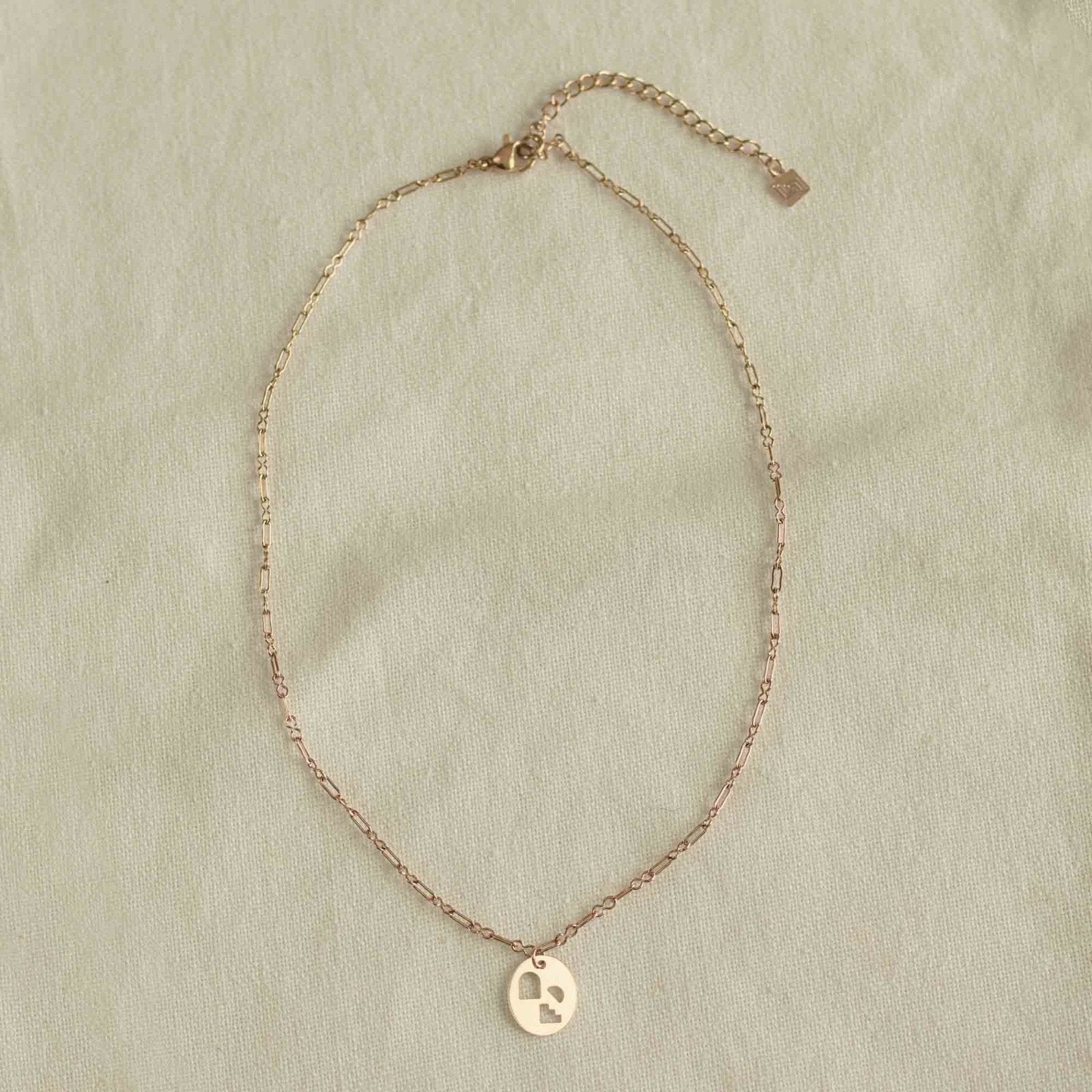 Alma Choker